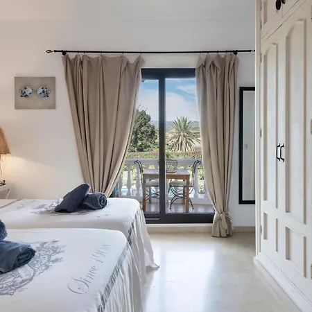 La Vida En Rosa Bed & Breakfast